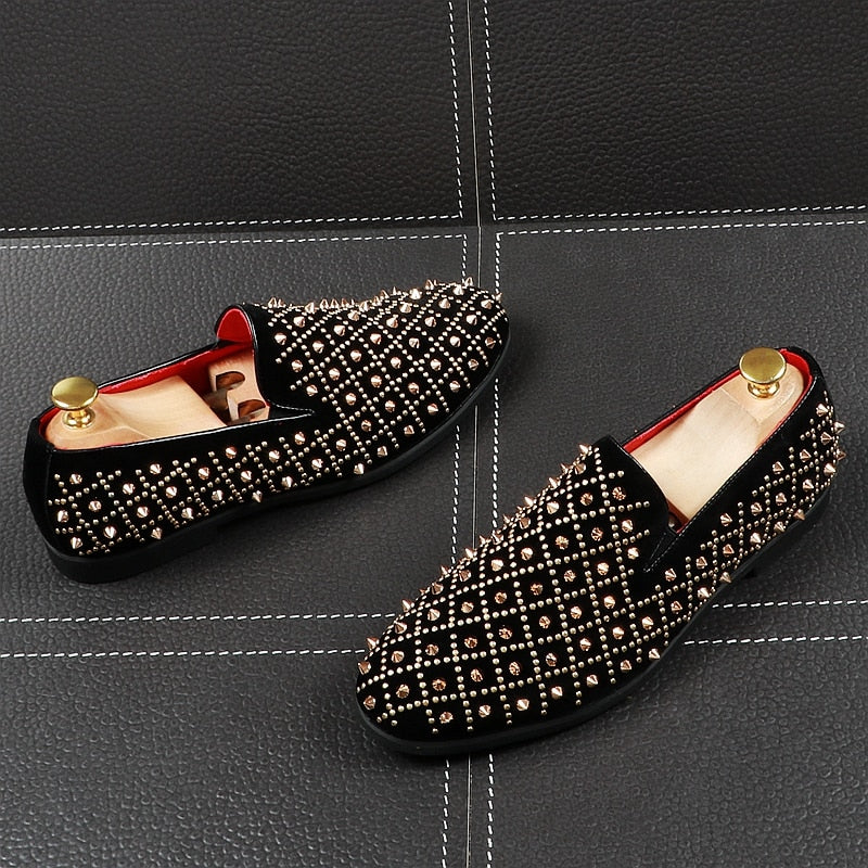 Black Luxury Plaid Rivets Pointed Toe Style Men Shoes