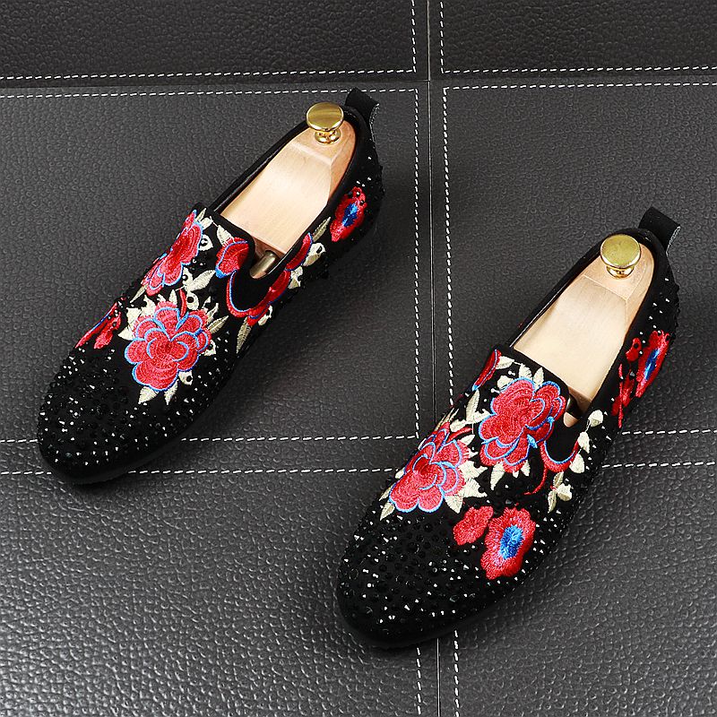 Black with Crystal and Flowers Embroidery Pattern Men Loafers Shoes