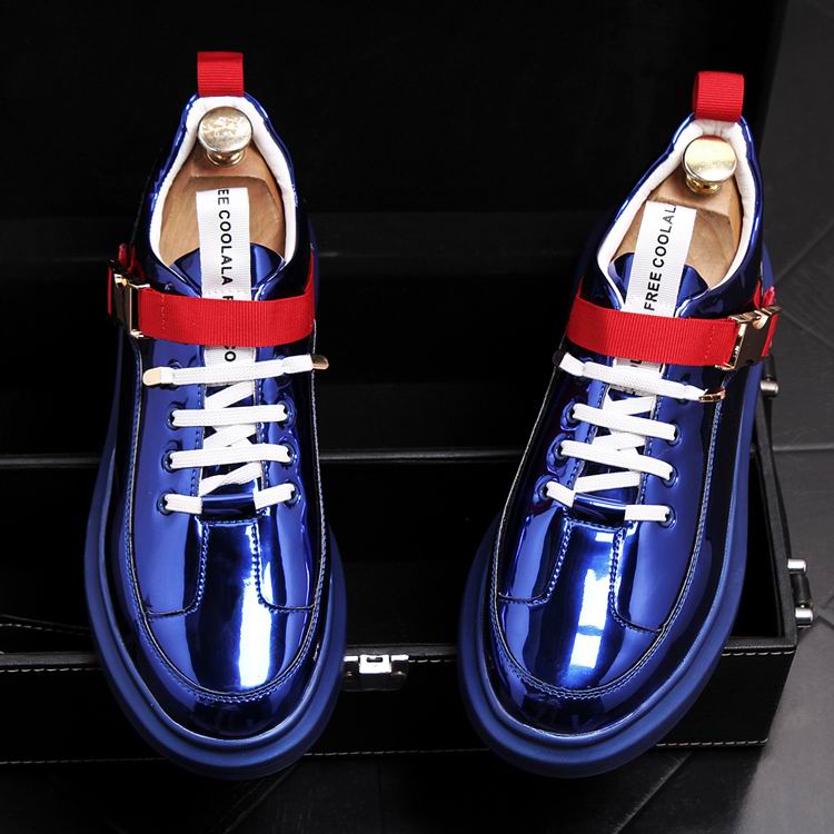 Fancy Casual Lace Up with Red Strap Buckle Men Sneaker