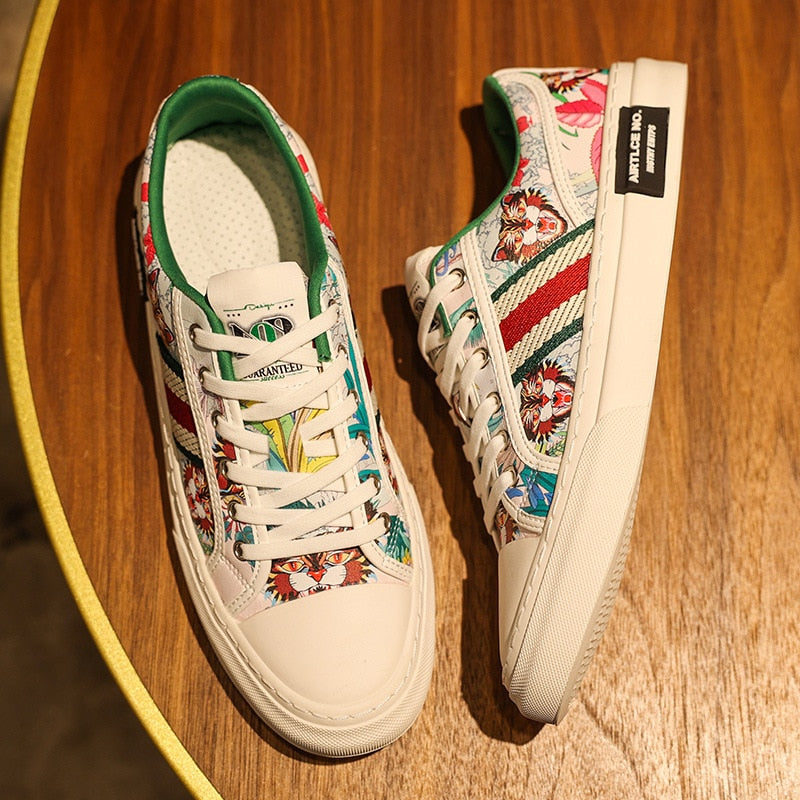 Baskets plates à imprimé tigre vert