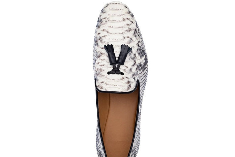 Zapatos con borlas de cuero para hombre con aspecto de piel de serpiente