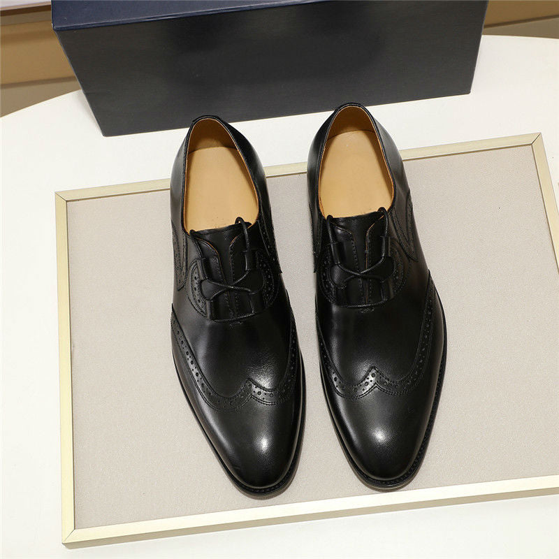 Zapatos de hombre de cuero genuino con punta de ala y cordones simples