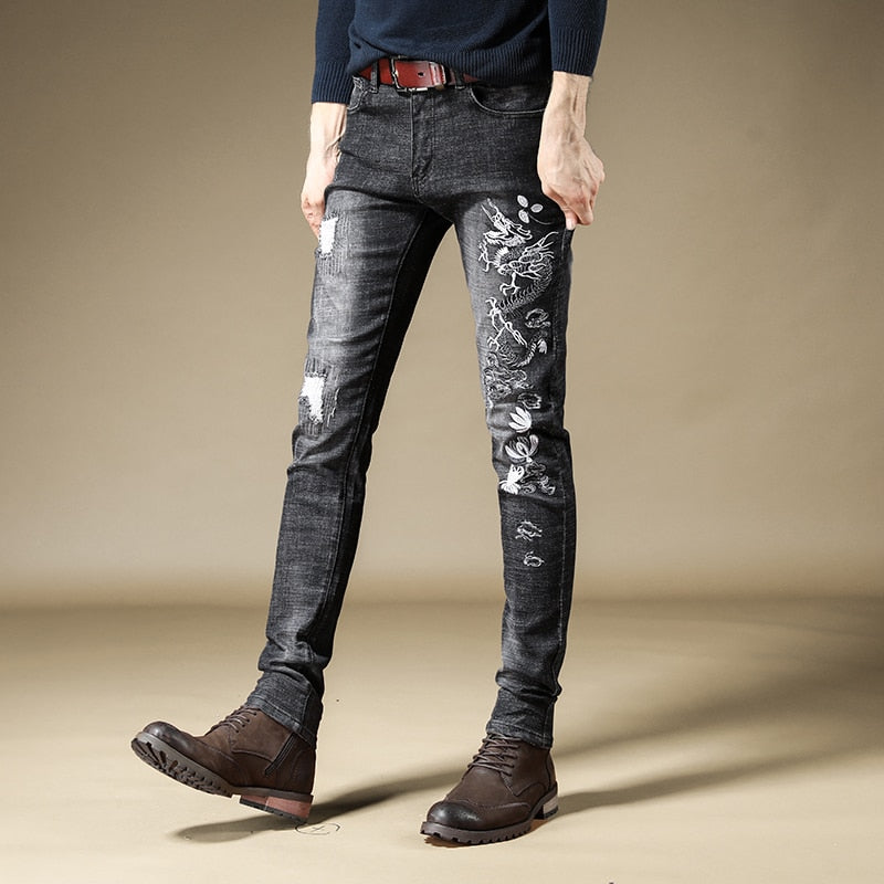 Dragon Monochrome bordado Hombre Tapered Leg Jeans