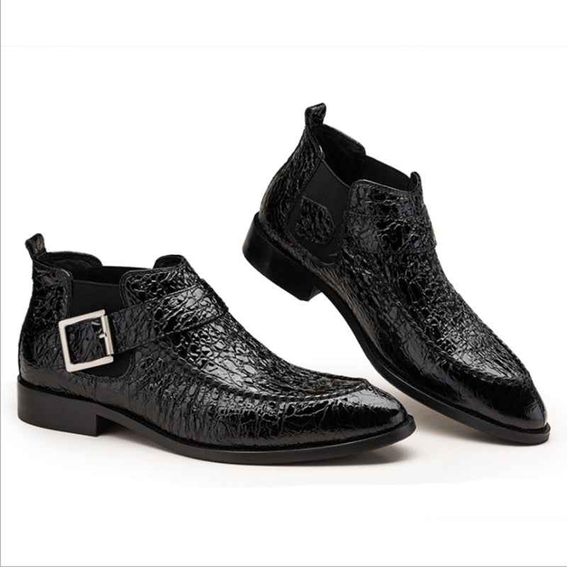 Bottines pour hommes à bout pointu avec motif croco et boucle ardillon