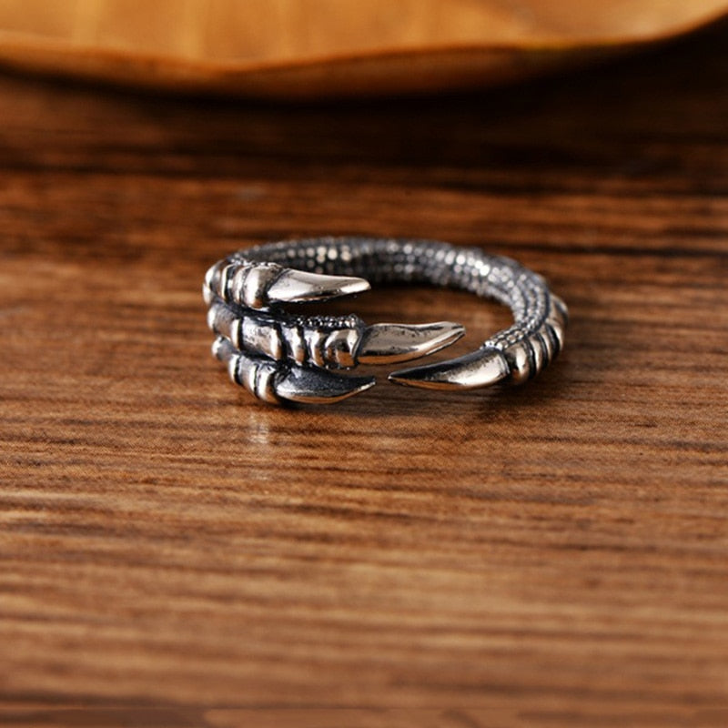 Intricate Dragon Claws Design Metal Ring