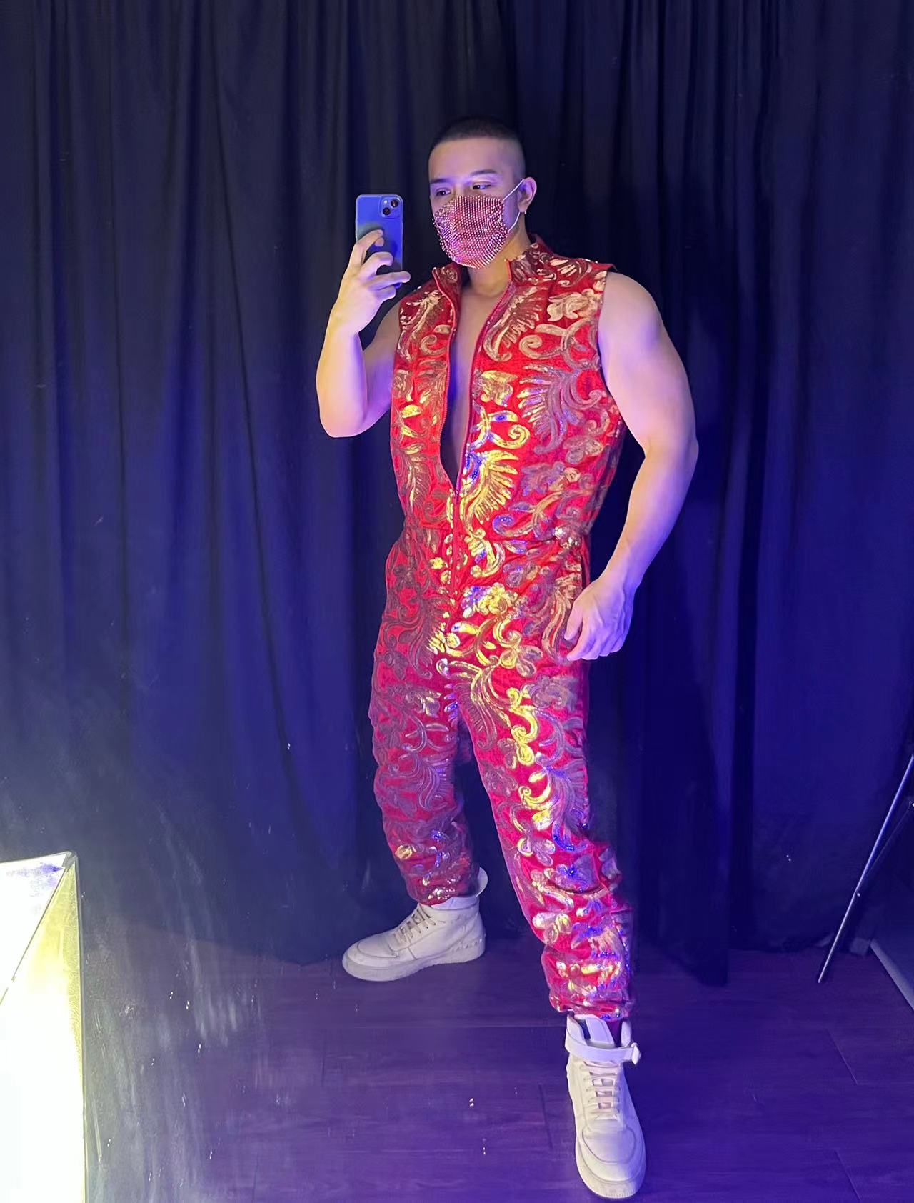 Combinaison sans manches brodée vintage à sequins dorés