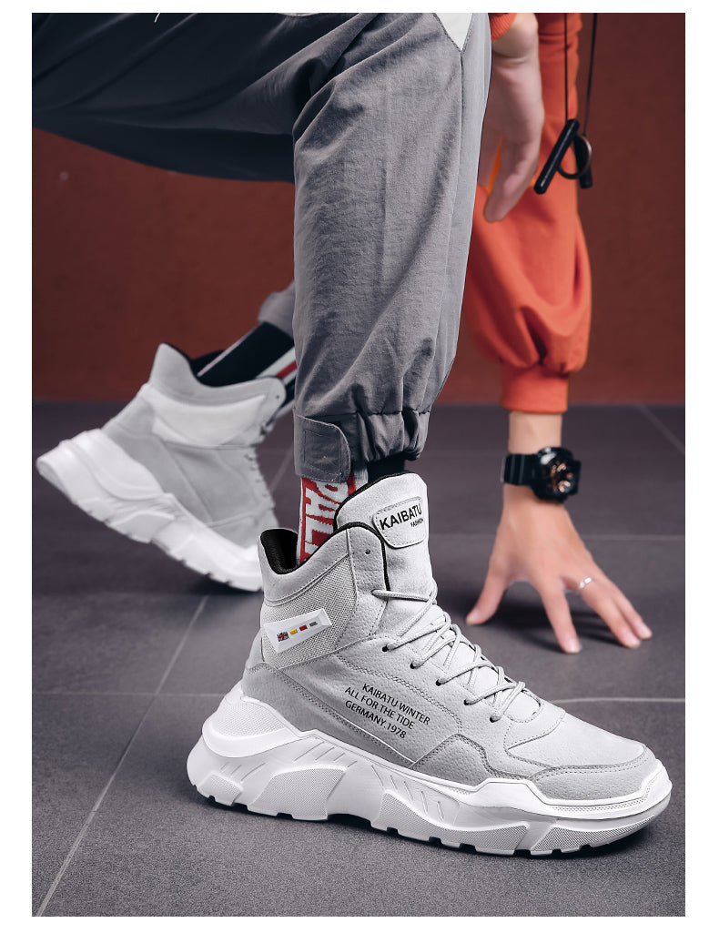 Chaussure montante en cuir au look viril