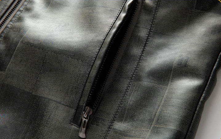 Chaqueta de piel sintética a cuadros irregulares