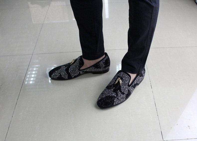 Luxury Rhinestone Handmade Men Red Black Velvet Loafer Shoes With Golden Tassel