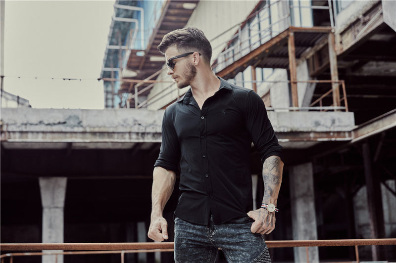 Chemise à manches longues coupe ajustée pour hommes de couleur unie de style italien