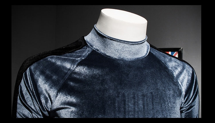 Pull à col roulé en velours à manches rayées pour hommes