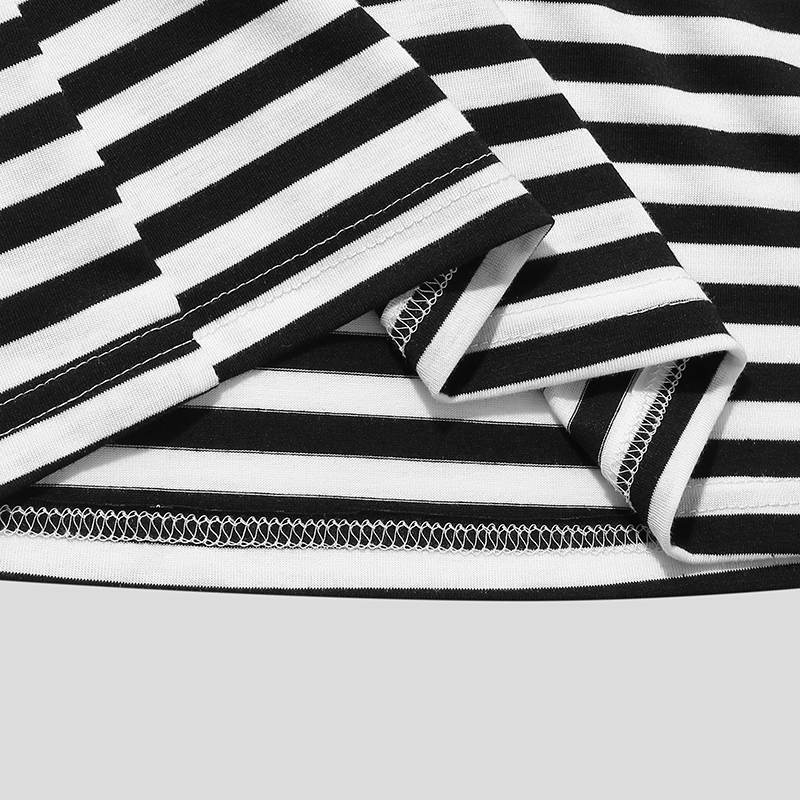 Ensemble complet de shorts à rayures monochromes