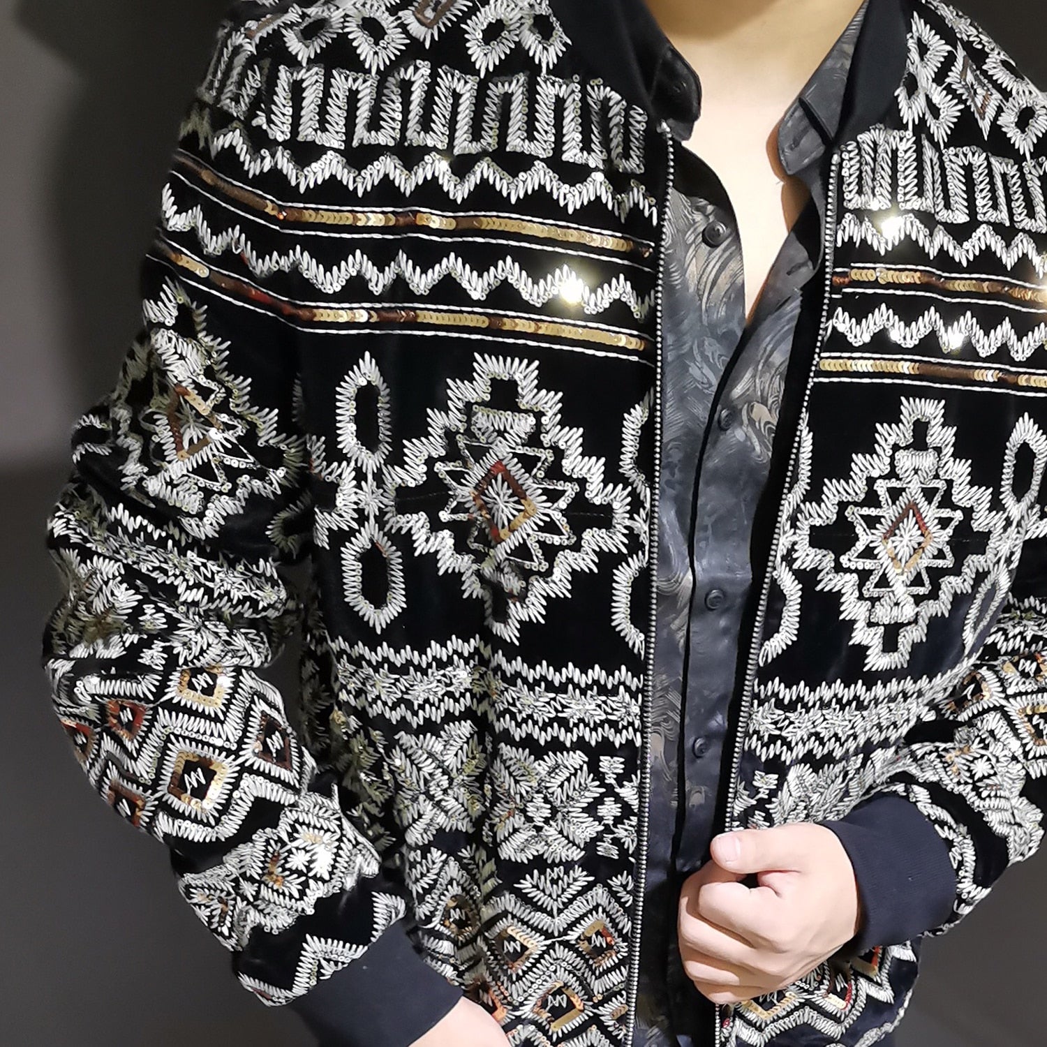 Chaqueta de orgullo brillante