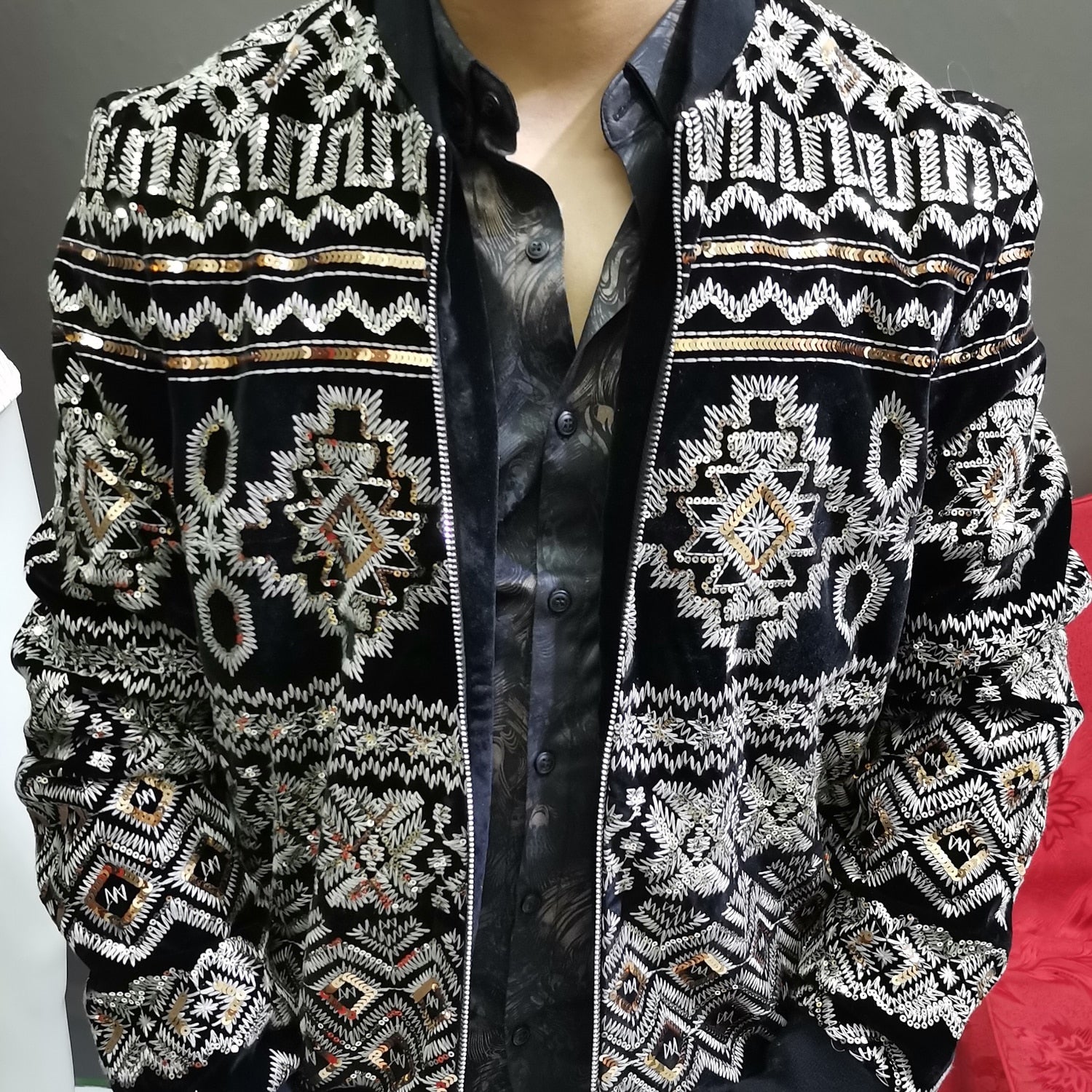 Chaqueta de orgullo brillante