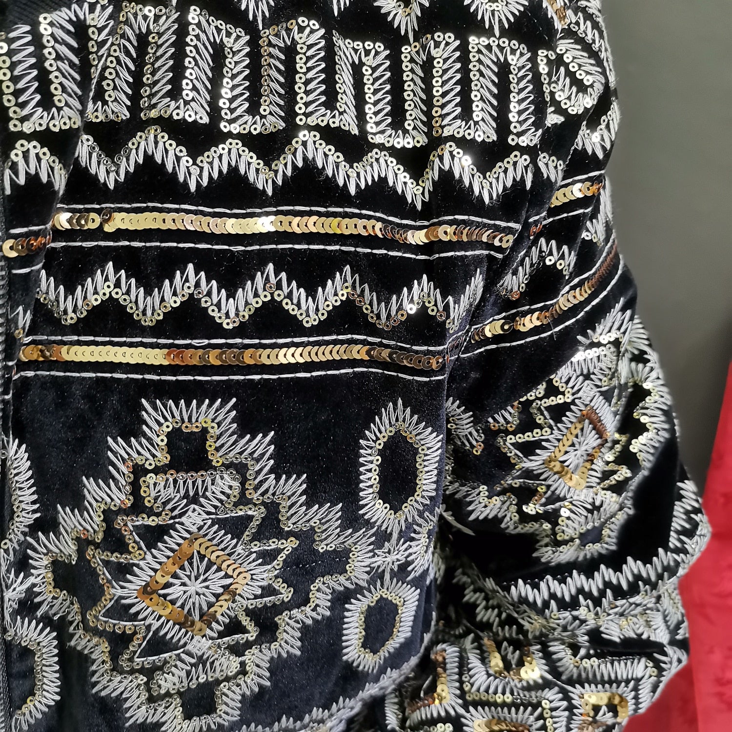 Chaqueta de orgullo brillante