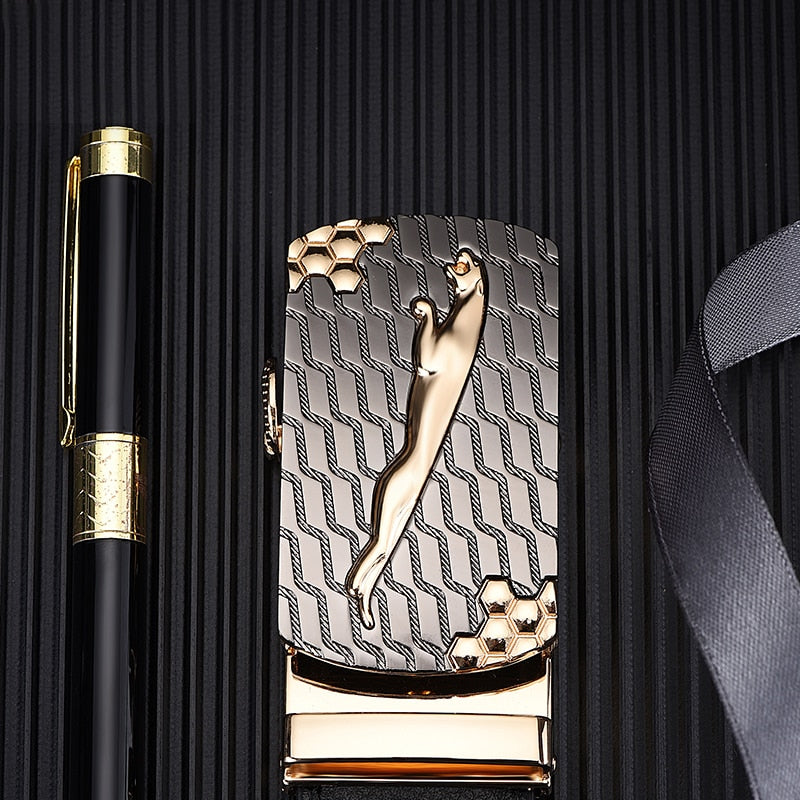 Cinturón de piel auténtica con hebilla de jaguar saltando