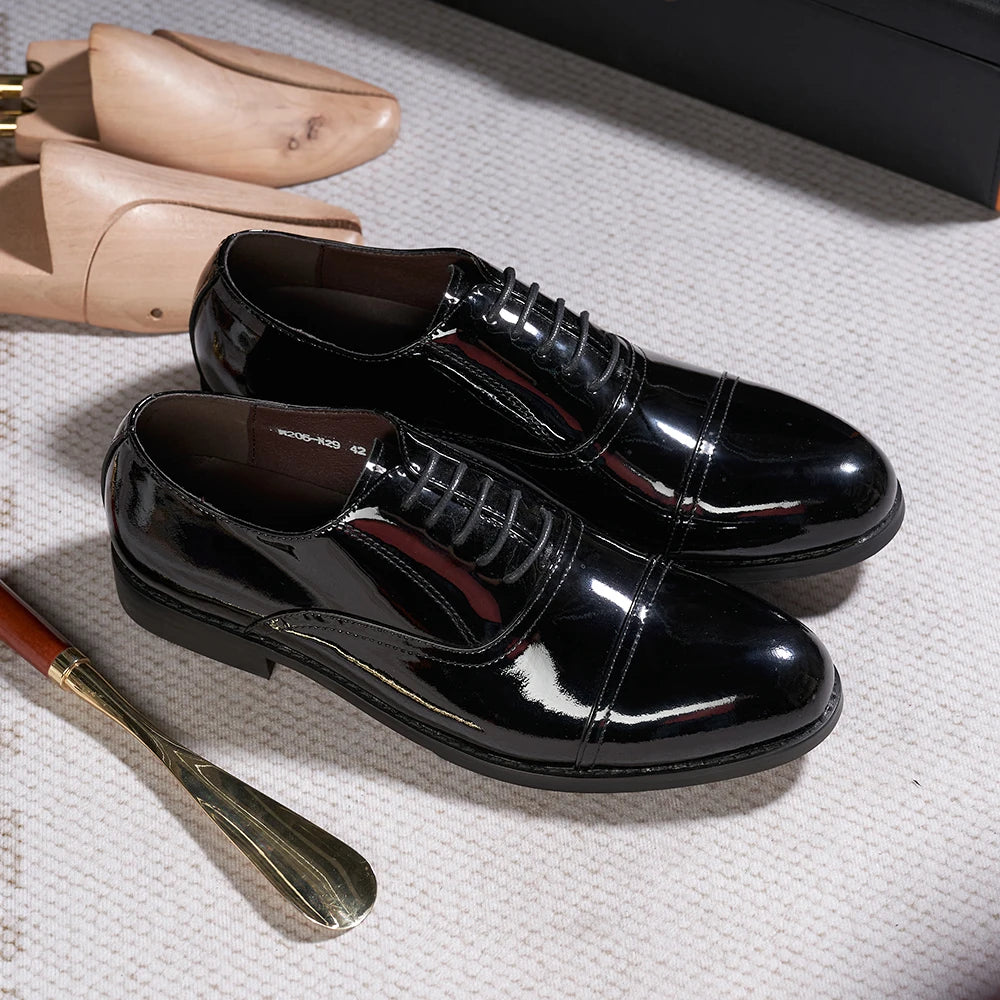 Black Shiny Solid Oxfords Shoes – FanFreakz