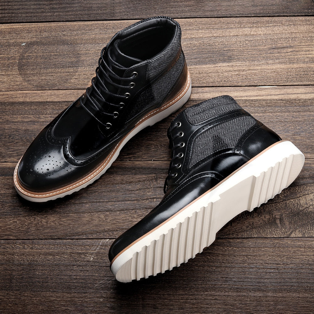 Bottines à semelle blanche en cuir PU