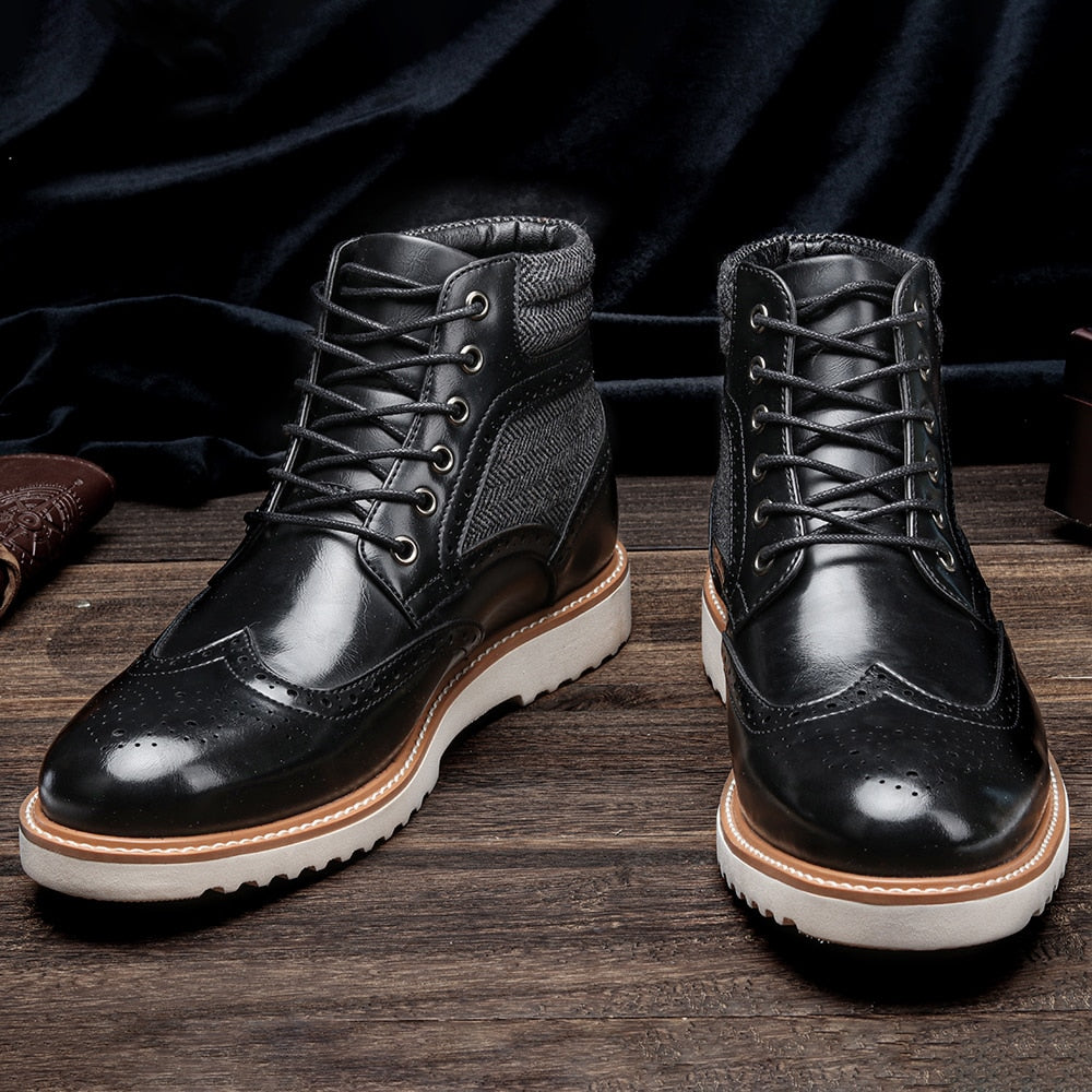 Bottines à semelle blanche en cuir PU