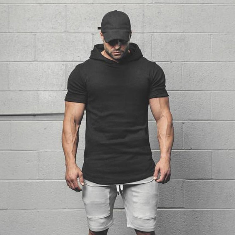 T-shirt à capuche style gym à manches courtes pour hommes