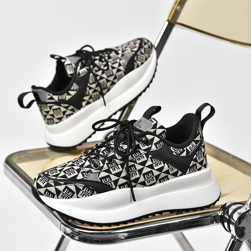 Baskets montantes en microfibre à motif géométrique