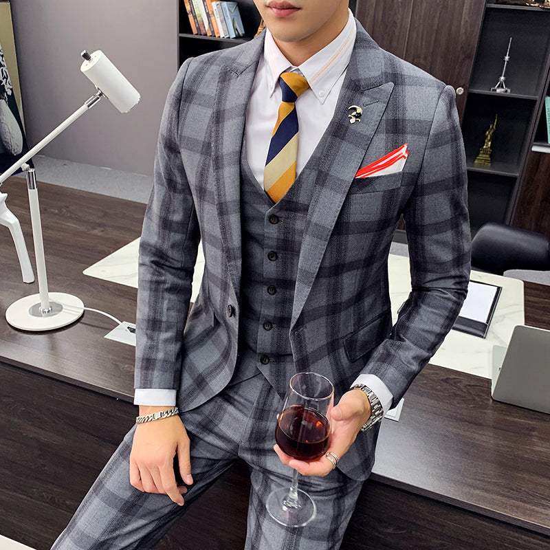 Trajes de hombre de estilo formal ajustado clásico a cuadros gris caqui