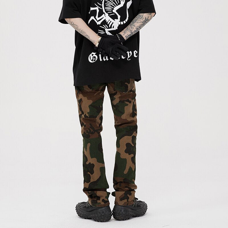 Vaqueros verdes rasgados de camuflaje retro