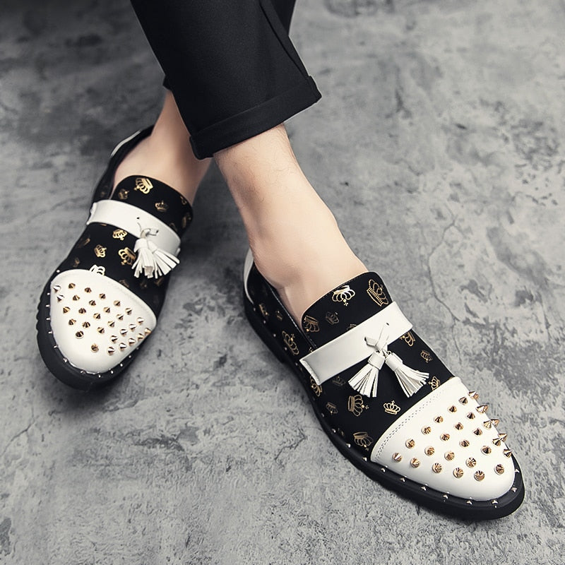 Crowns Printing Decorated Fashion Leather Shoes