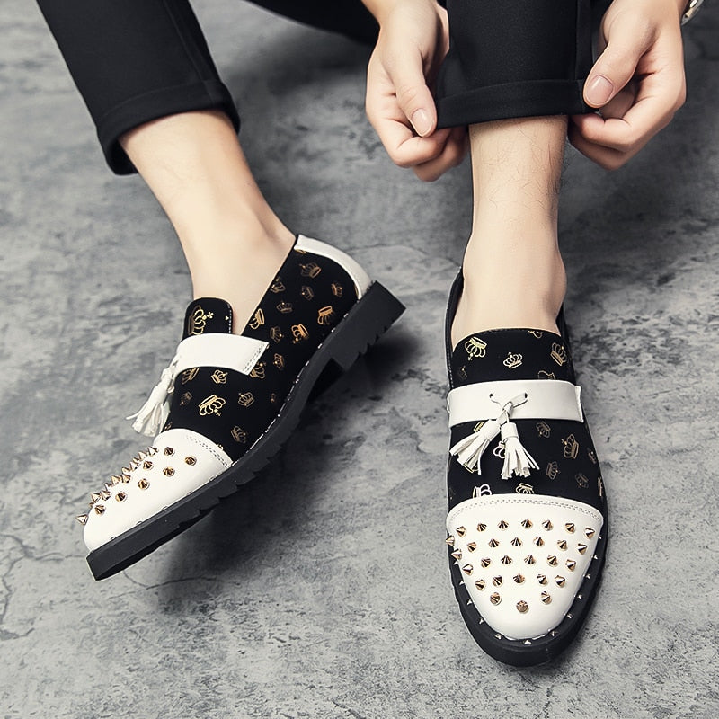 Crowns Printing Decorated Fashion Leather Shoes