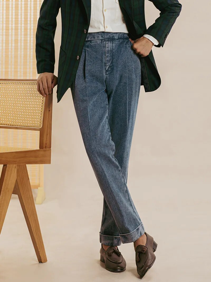 Double Pleated Washed Straight Jeans