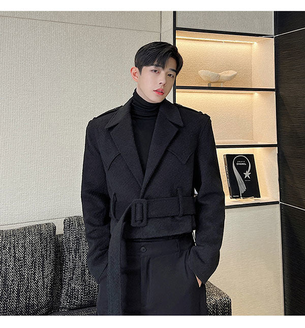 Blazer excentrique à ceinture courte