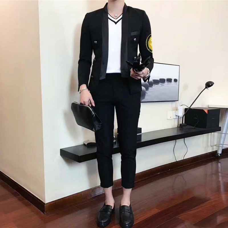 Lion Head Round Embroidery Sleeves Detail Men Black Blazer