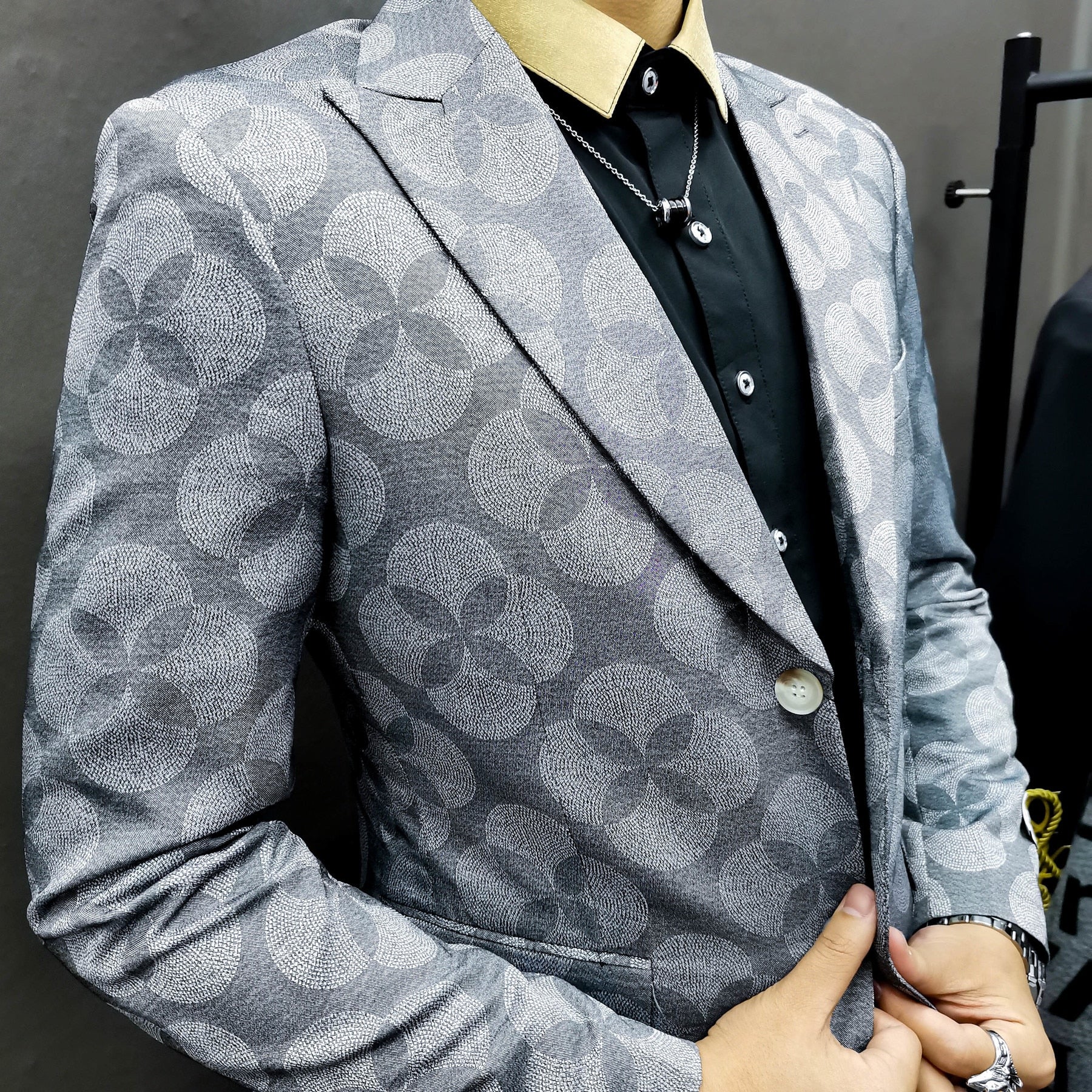 Gray Four Clover Pattern Blazer