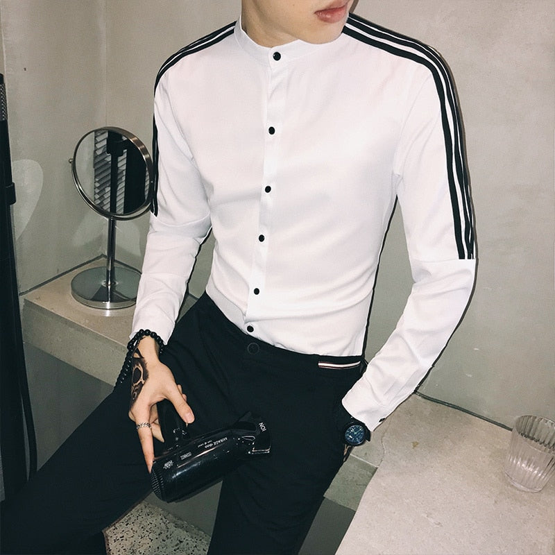 Style coréen avec chemise contrastée à rayures sur les épaules pour hommes