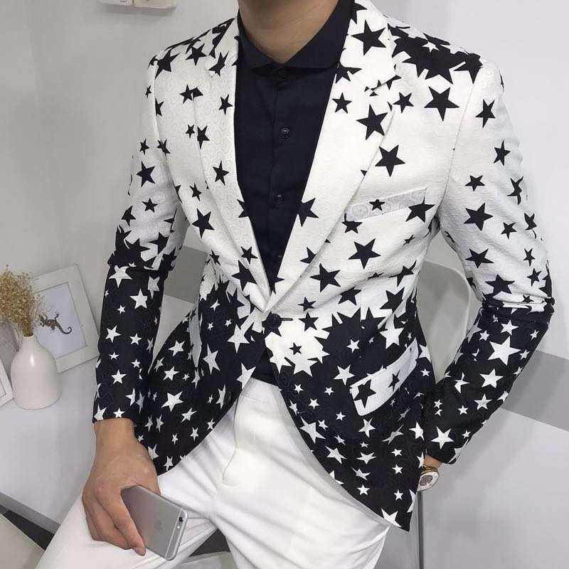 Blazer de hombre de estilo casual ajustado con estampado de estrellas en negro y blanco