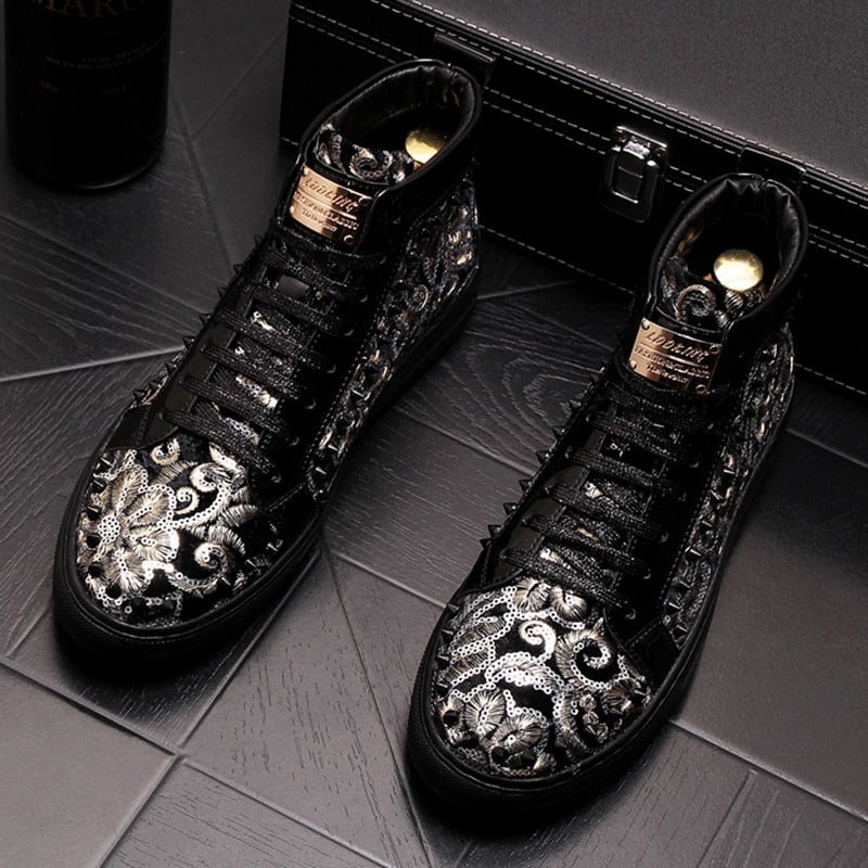 Classic Pattern with Rivets Punk High Top Style Men Sneaker