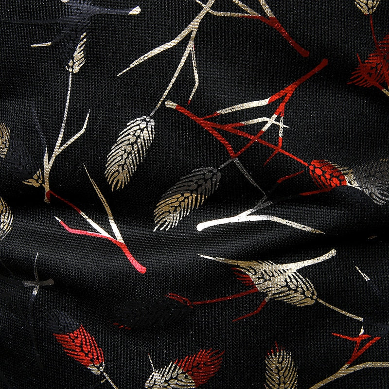 Camiseta De Hombre Con Cuello De Pico De Plumas Metálicas En Dos Tonos