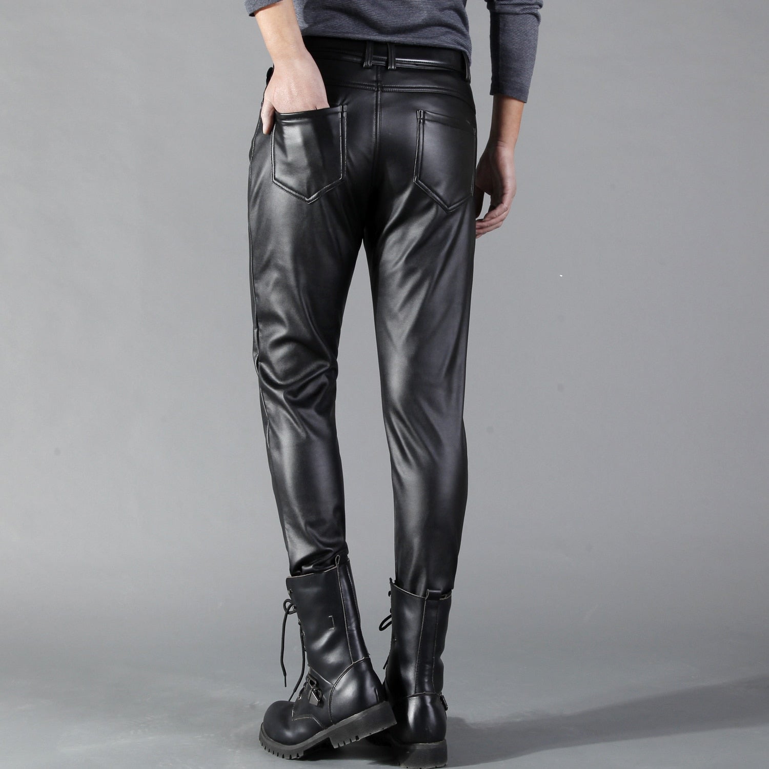 Pantalon en cuir noir solide au design épuré et élégant pour hommes
