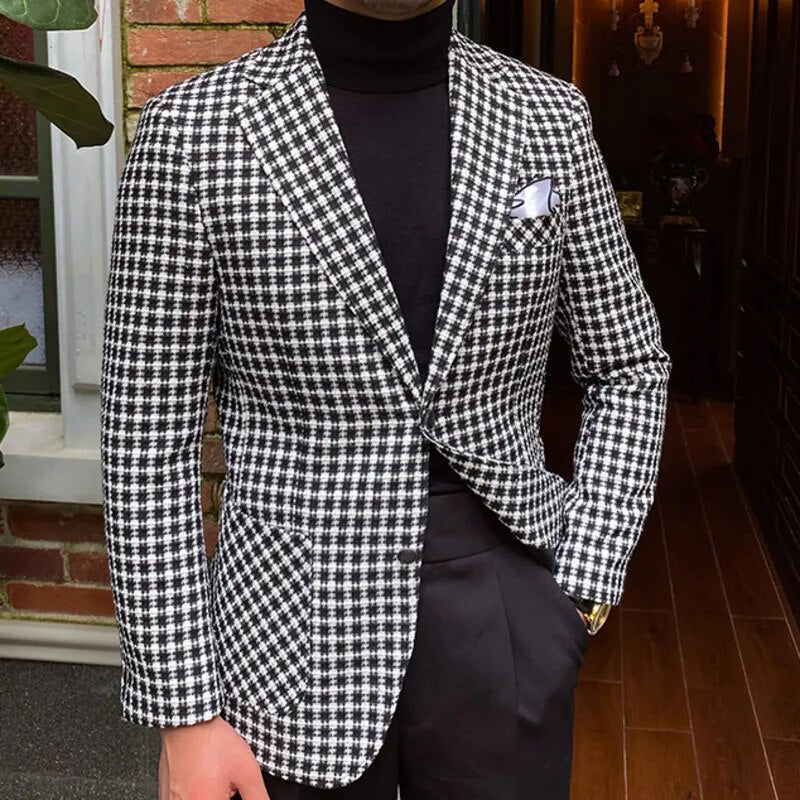 Black & White Houndstooth Pattern Blazer