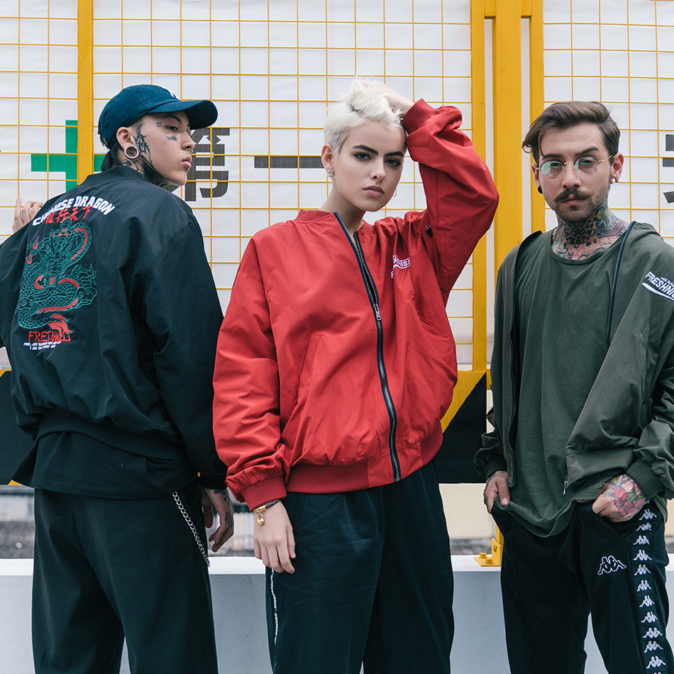 Chaqueta cortavientos para hombre con patrón de dragón bordado vintage