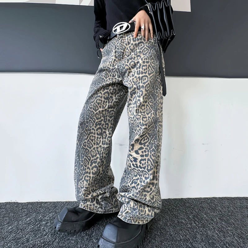 Leopard Pattern Mid-Waist Loose Jeans