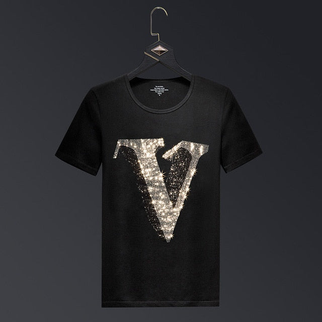 T-shirt à manches courtes monochrome avec lettre V et strass pour hommes