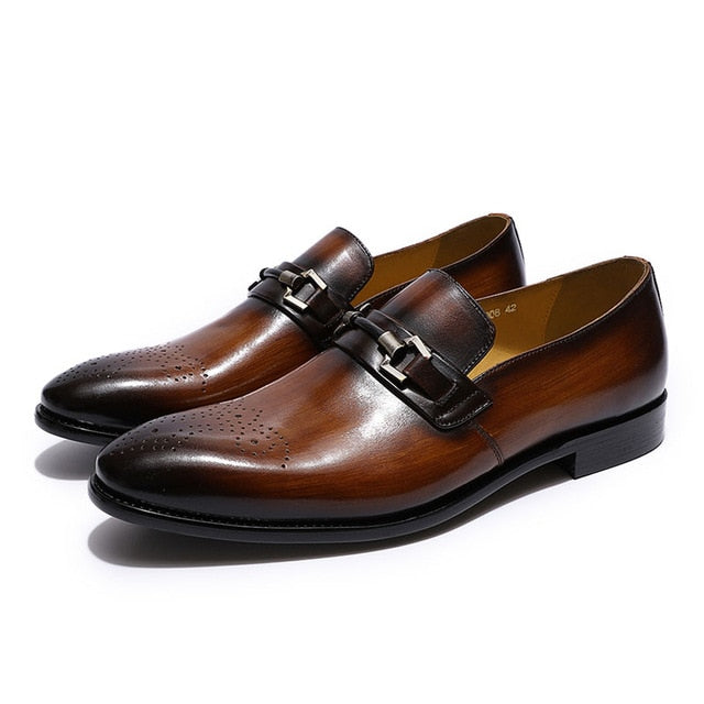 Metal Chain Buckle Medallion Perforated Toe Men Leather Loafer Shoes