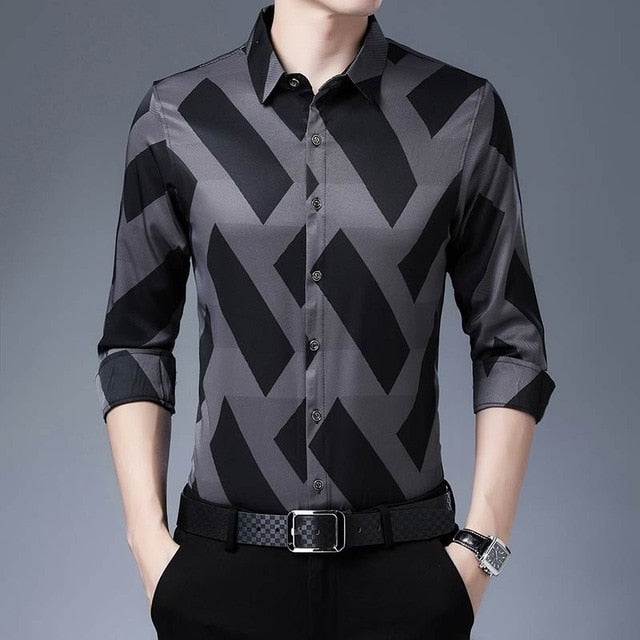 Diagonal Striped Pattern Long Sleeve Shirt