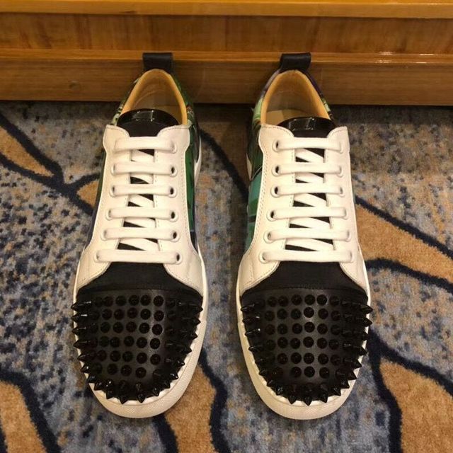 Obsidian Rivets Baskets plates décontractées