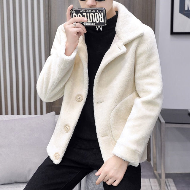 Abrigo de lana con botonadura sencilla