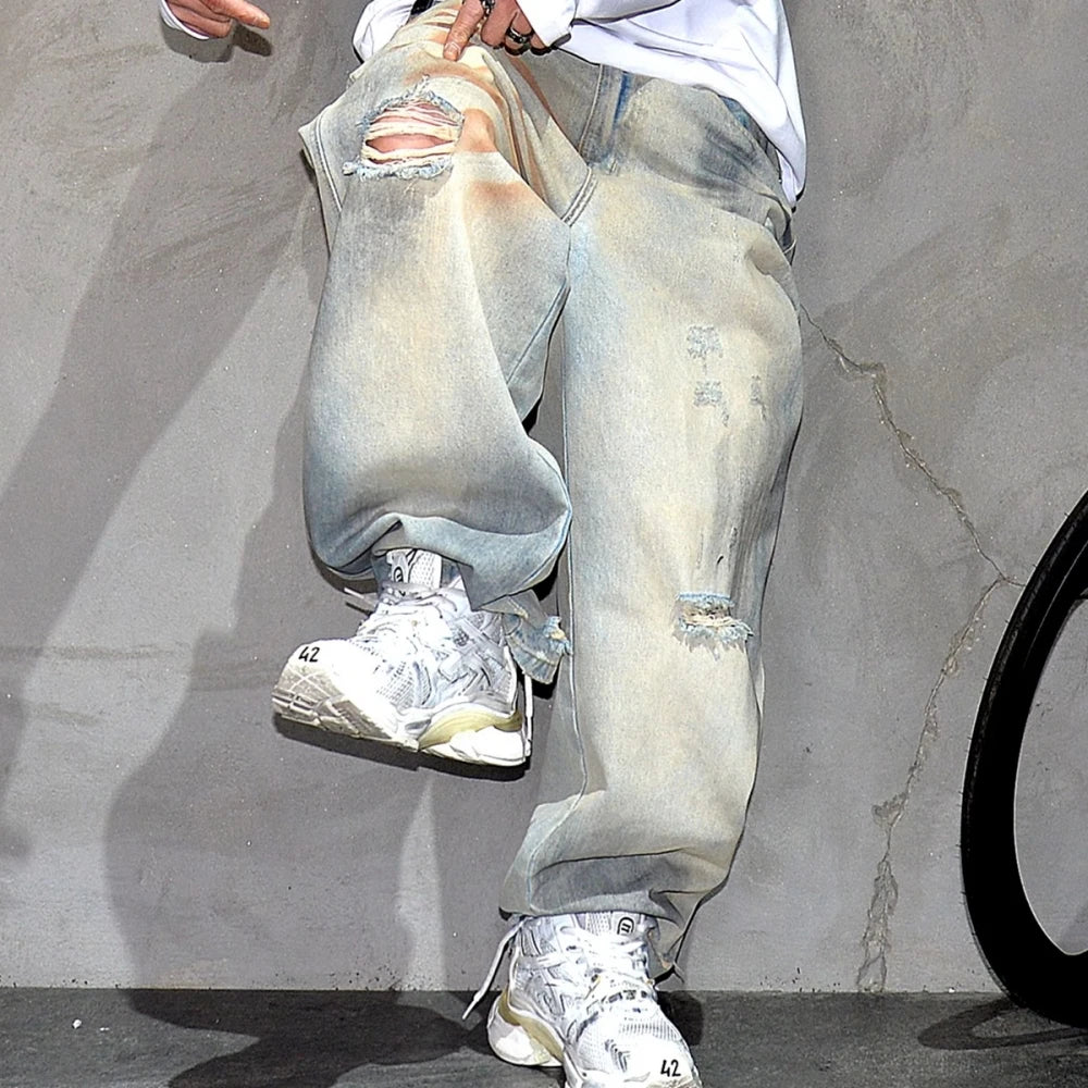 Ripped Distressed Design Light Jeans