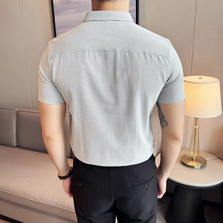 Classic Checkered Short-Sleeved Shirt