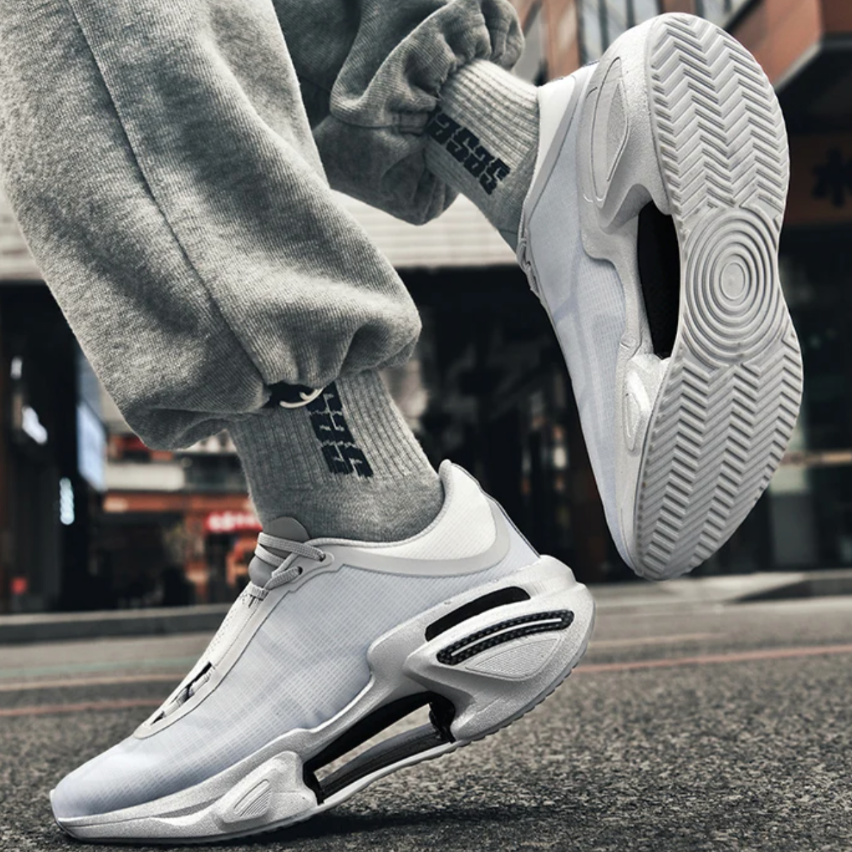 Breathable Lightweight Comfortable Sport Sneakers