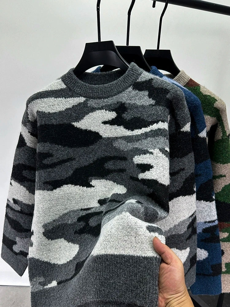Camouflage Pattern Knitted O-Neck Sweater